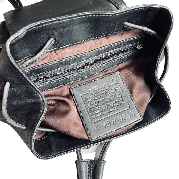 Coach Vintage Legacy 9858 Small Day Pack (backpack) measuring 10 X 8 - Picture 6 of 7